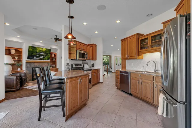 $699,900 | 12839 134th Avenue Northeast, Spicer, MN 56288