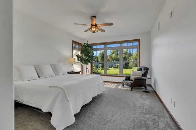 $699,900 | 12839 134th Avenue Northeast, Spicer, MN 56288