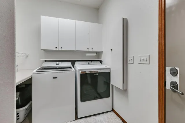 $699,900 | 12839 134th Avenue Northeast, Spicer, MN 56288