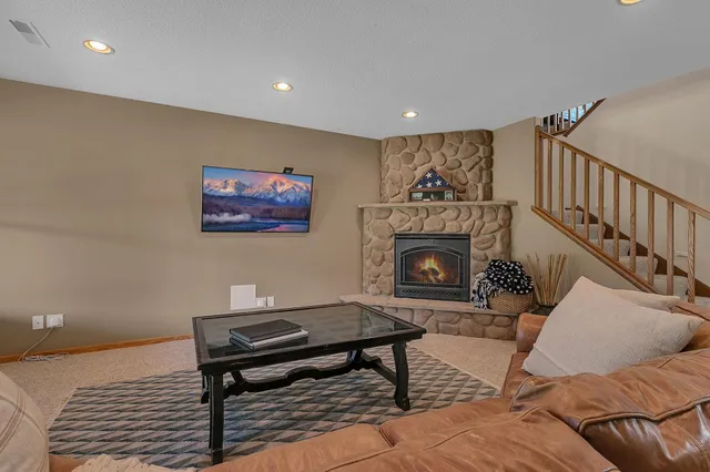 $699,900 | 12839 134th Avenue Northeast, Spicer, MN 56288