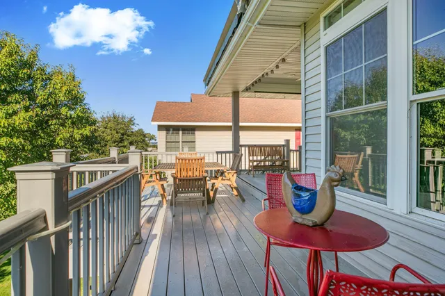 $699,900 | 12839 134th Avenue Northeast, Spicer, MN 56288