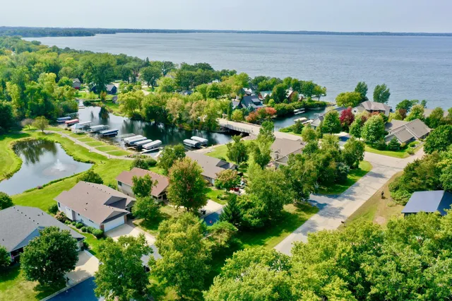 $699,900 | 12839 134th Avenue Northeast, Spicer, MN 56288