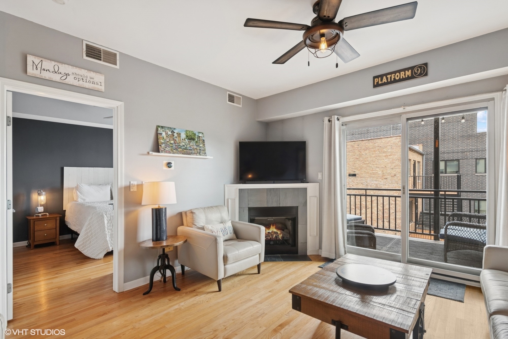 437 West North Avenue, Unit 404 Chicago, IL 60610 - Photo 4 of 16