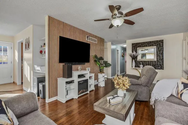 $280,000 | 1717 Northeast 50th Street, Kansas City, MO 64118