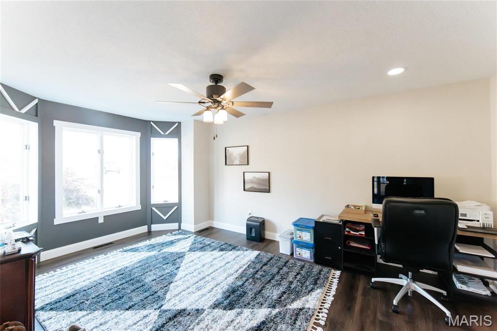 10605 Larson Lane Rolla, MO 65401 - Photo 16 of 80