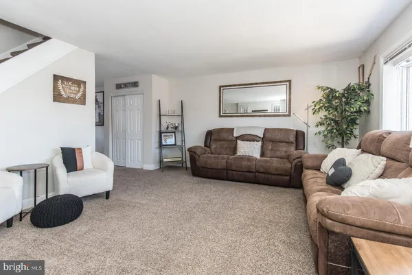 $334,900 | 12718 Kenny Road, Philadelphia, PA 19154