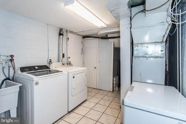 $334,900 | 12718 Kenny Road, Philadelphia, PA 19154
