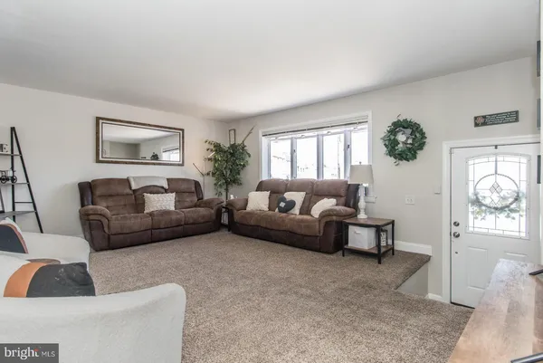 $334,900 | 12718 Kenny Road, Philadelphia, PA 19154