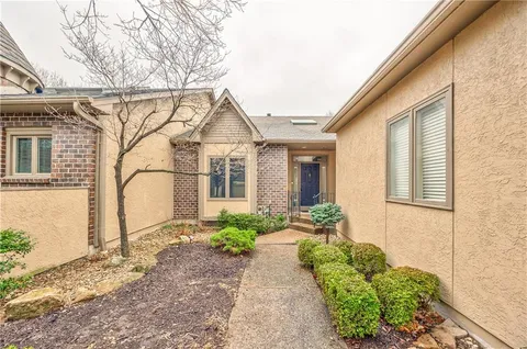 $635,000 | 12452 Linden Street, Leawood, KS 66209