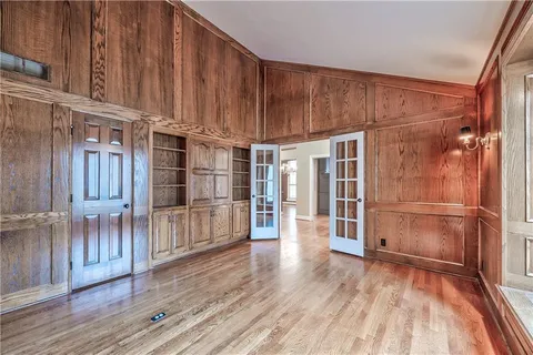 $635,000 | 12452 Linden Street, Leawood, KS 66209