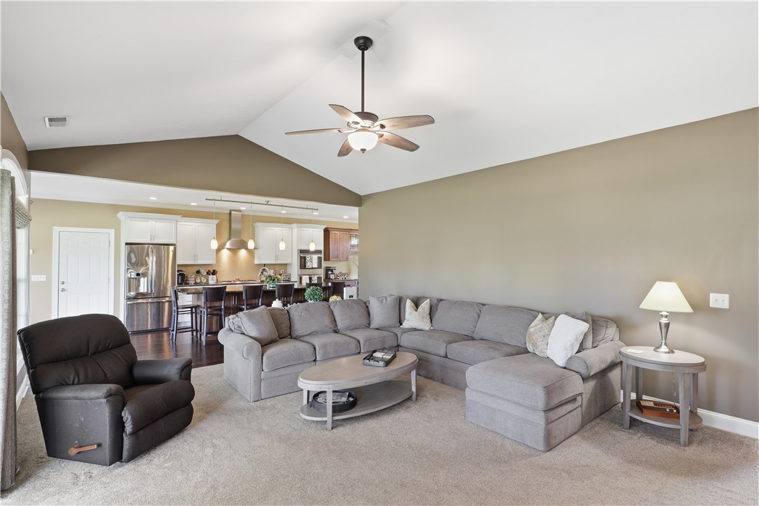 164 Payne Beach Road Greece, NY 14468 - Photo 17 of 50