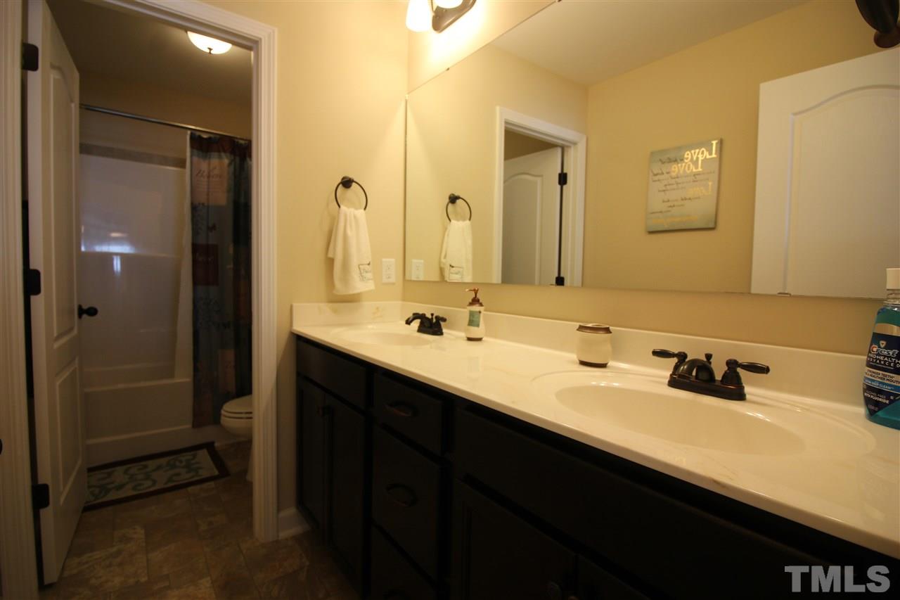 8 Mariners Point Way Garner, NC 27529 - Photo 16 of 22 Gallery Image 16