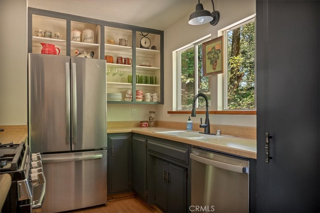 660 Burnt Mill Road Lake Arrowhead, CA 92352 - Photo 29 of 62