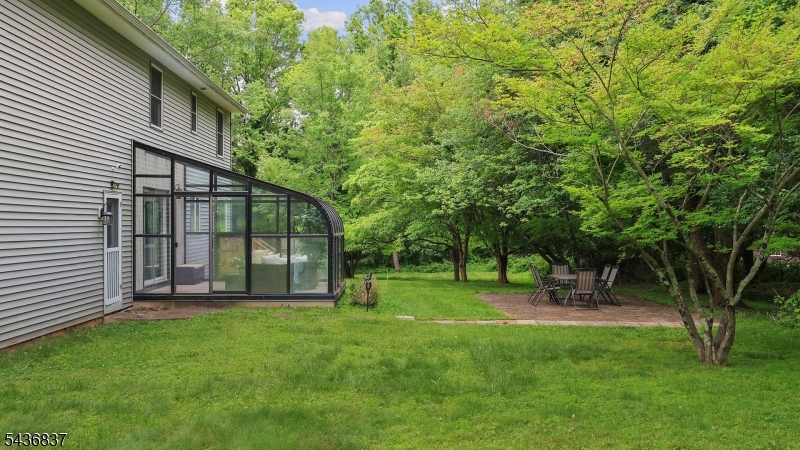 5 Maple Drive Warren, NJ 07059 - Photo 31 of 35
