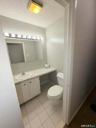 $1,800 | 175 Mill Pond Road, Unit 355, Hamden, CT 06514