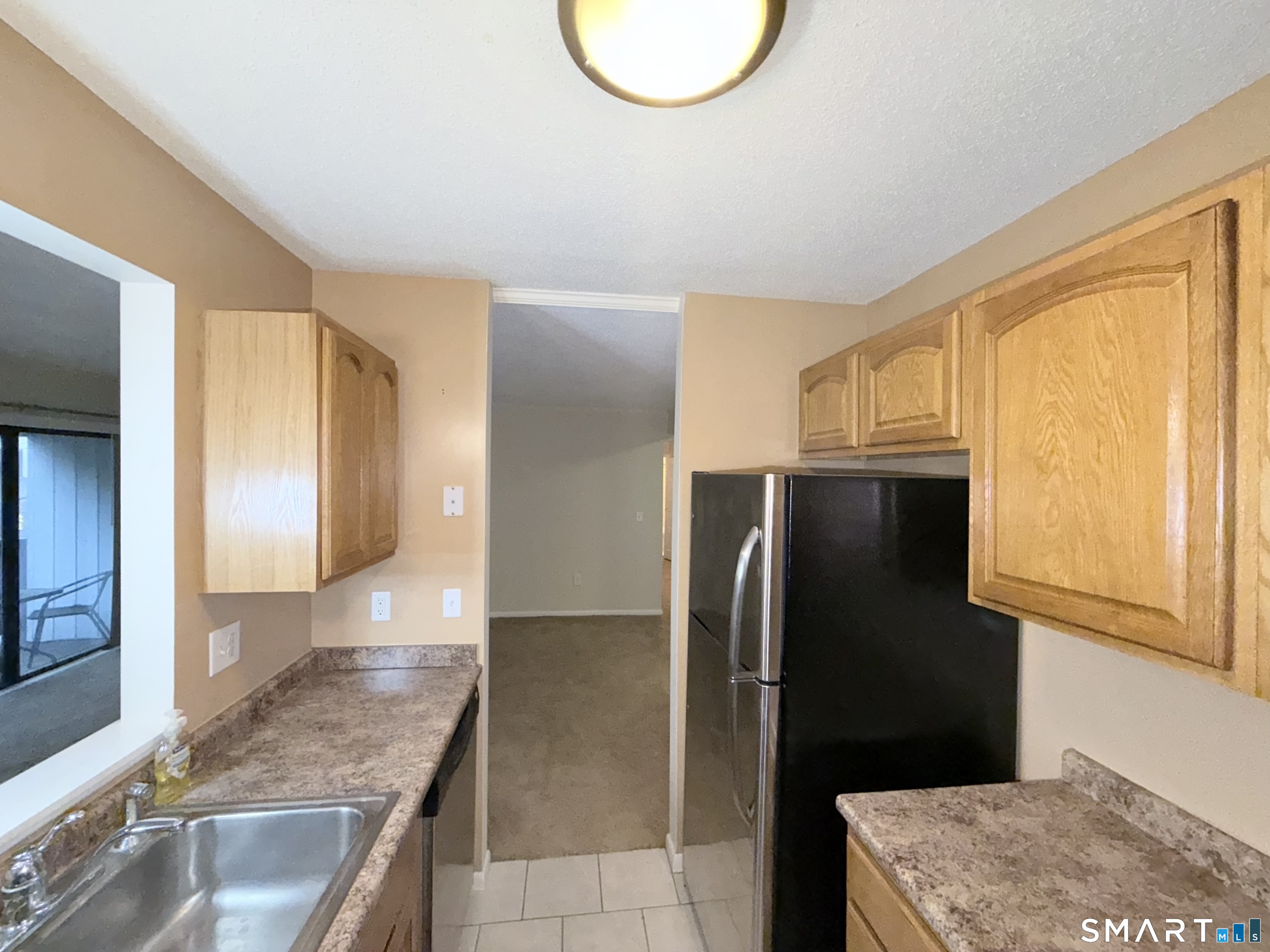 175 Mill Pond Road Hamden, CT 06514 - Photo 5 of 19