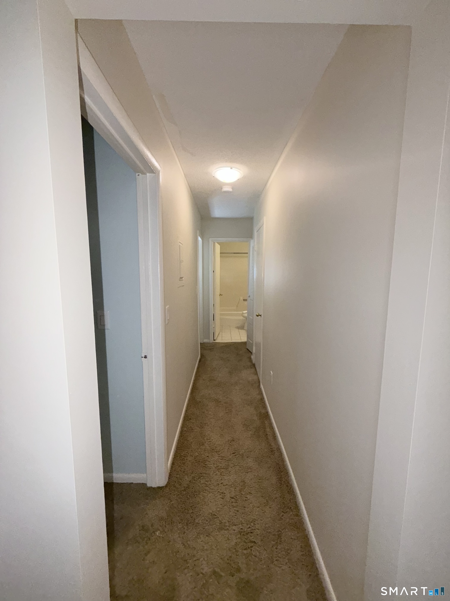 175 Mill Pond Road Hamden, CT 06514 - Photo 10 of 19