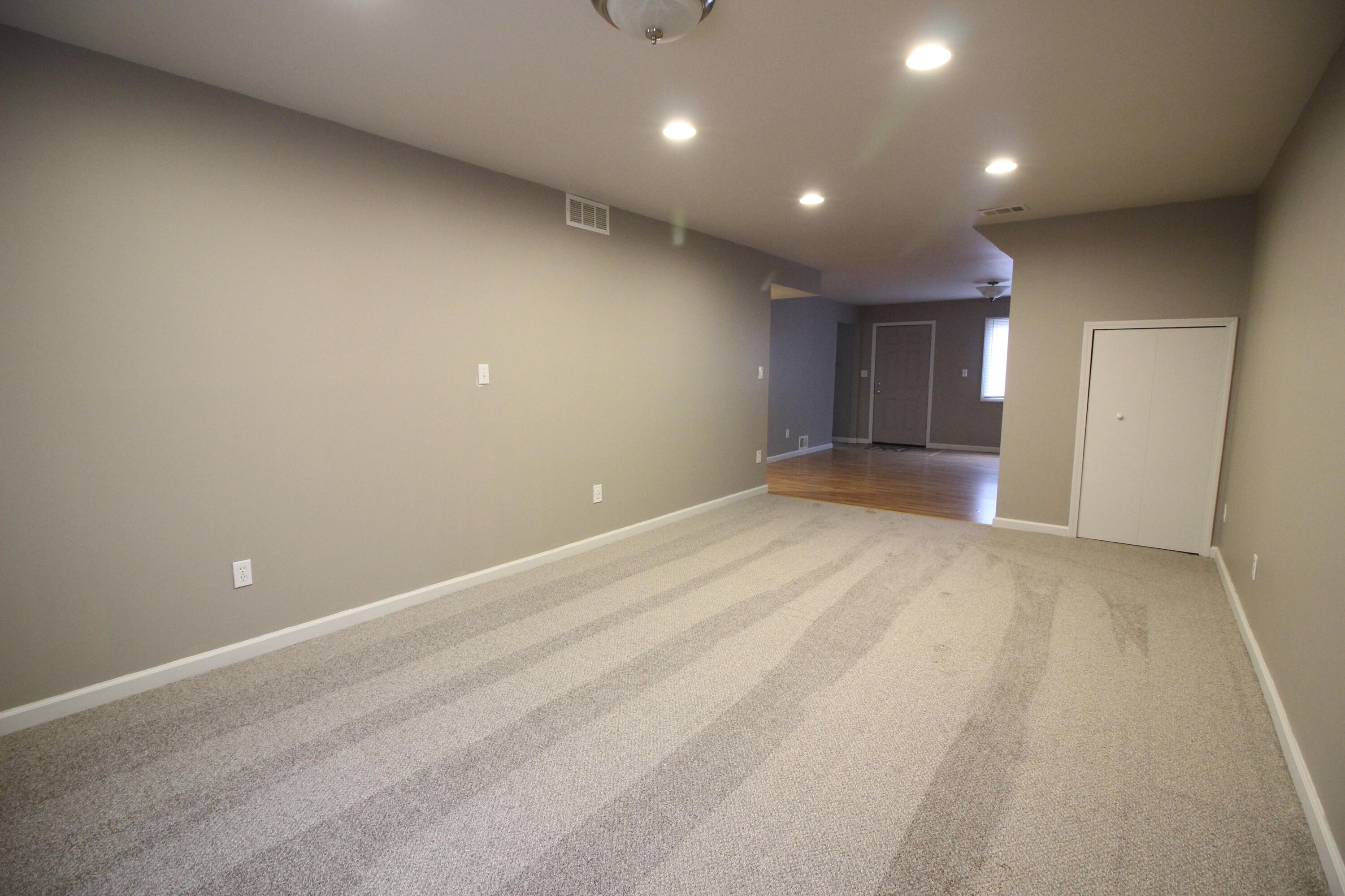 16117 Jackson Street Taylor, MI 48180 - Photo 12 of 18 IMG_1723