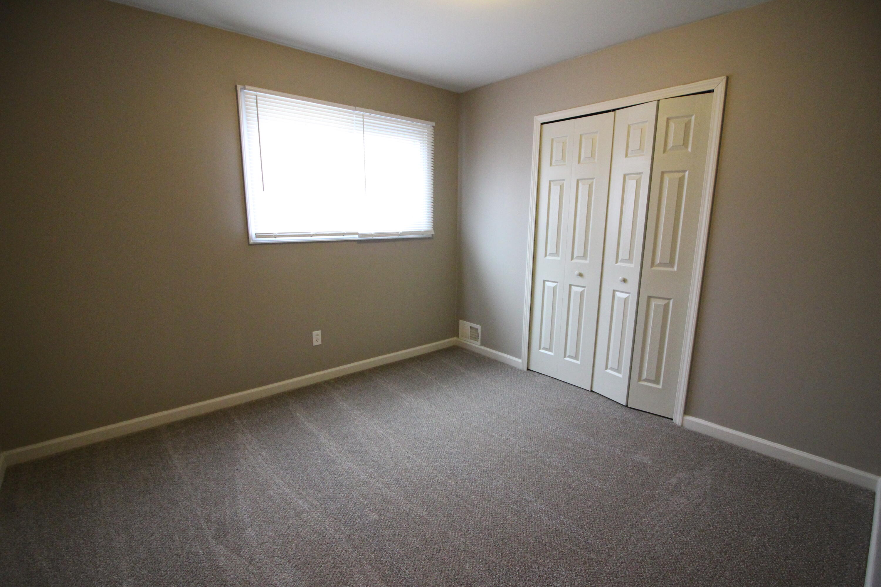 16117 Jackson Street Taylor, MI 48180 - Photo 10 of 18 IMG_1721