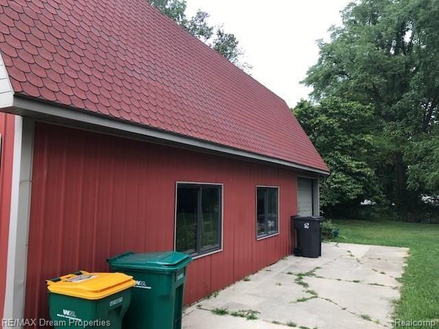 29420 Meadowbrook Road Novi, MI 48377 - Photo 5 of 19 Garage Side.JPG