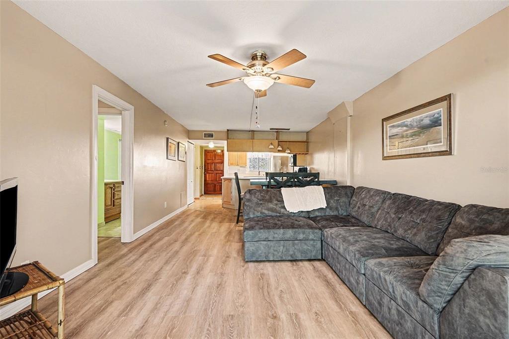 303 Tarpon Point Tarpon Springs, FL 34689 - Photo 7 of 22
