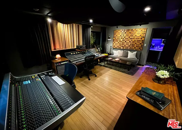 $22,500 | 7650 Curson Terrace, Los Angeles, CA 90046