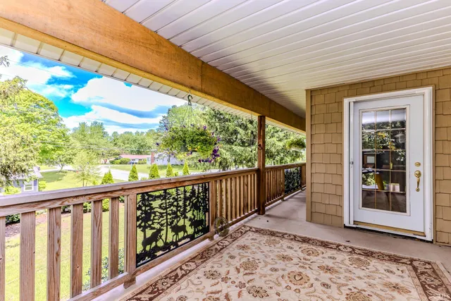 $605,000 | 501 Fox Lake Road, Angola, IN 46703