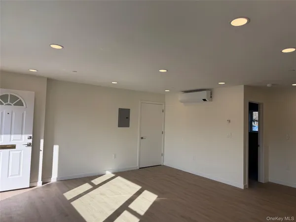 $1,700 | 5 Colonial Drive, Unit 14, Wappingers Falls, NY 12590