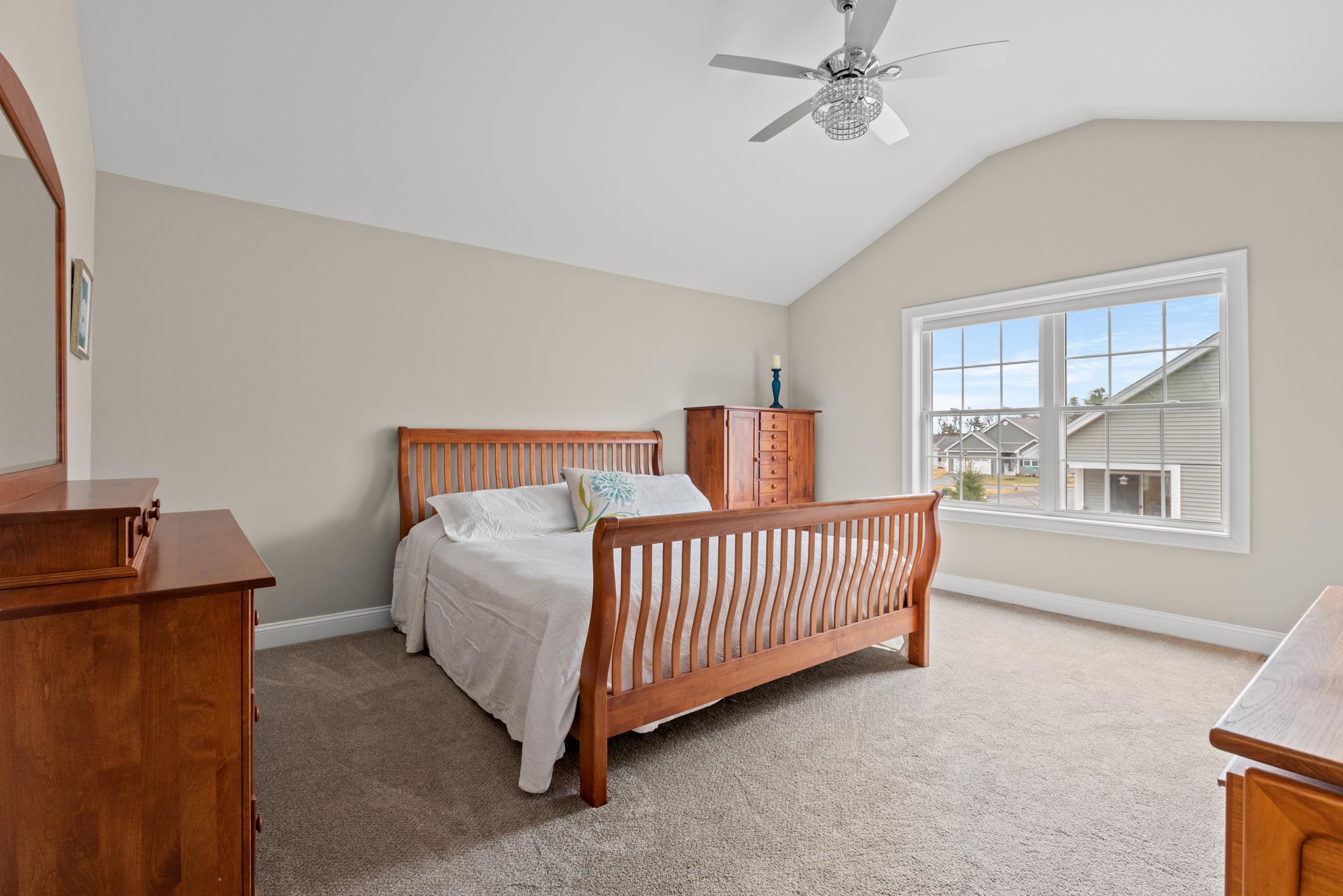 2 Strawberry Lane Hooksett, NH 03106 - Photo 12 of 37