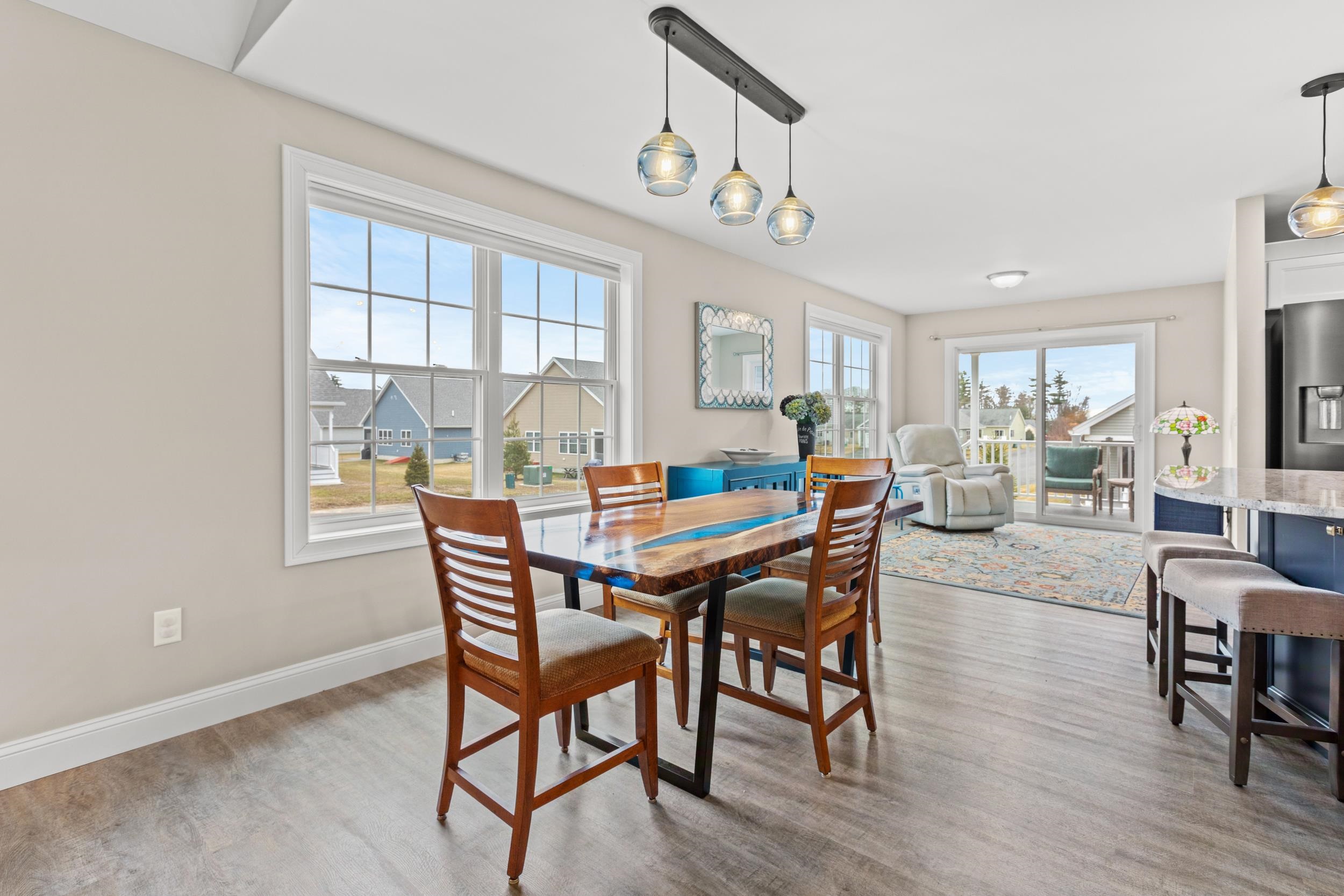 2 Strawberry Lane Hooksett, NH 03106 - Photo 3 of 37