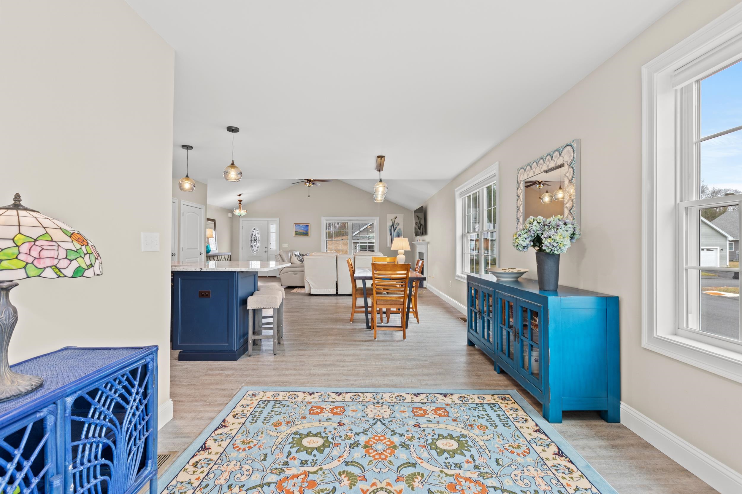 2 Strawberry Lane Hooksett, NH 03106 - Photo 4 of 37