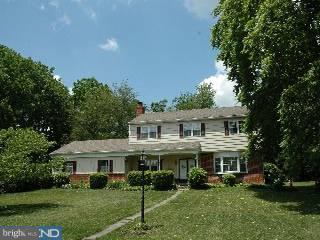 8 Robin Road Malvern, PA 19355 - Photo 1 of 6 Gallery Image 1