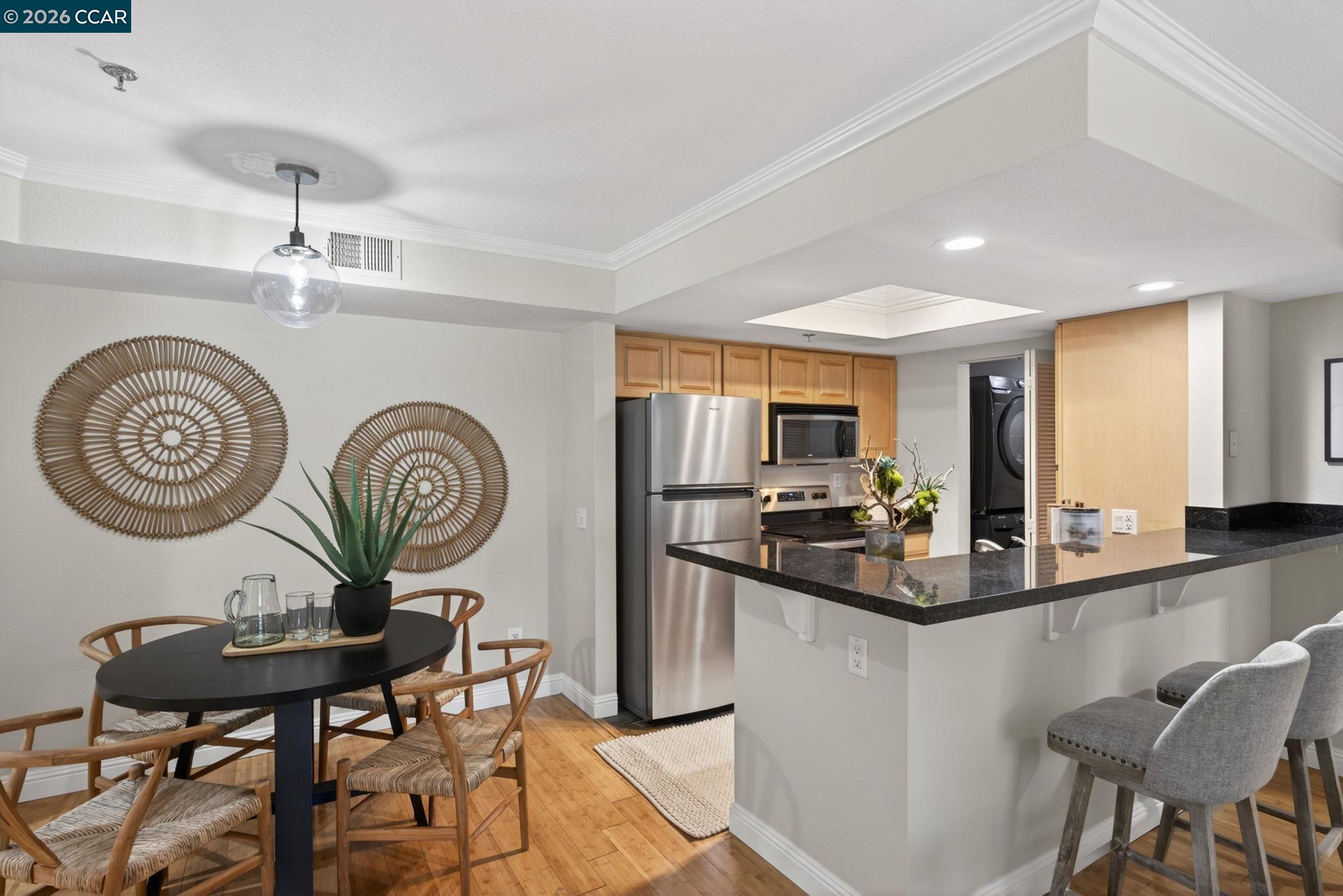 2560 Oak Road, Unit 120 Walnut Creek, CA 94597 - Photo 5 of 33