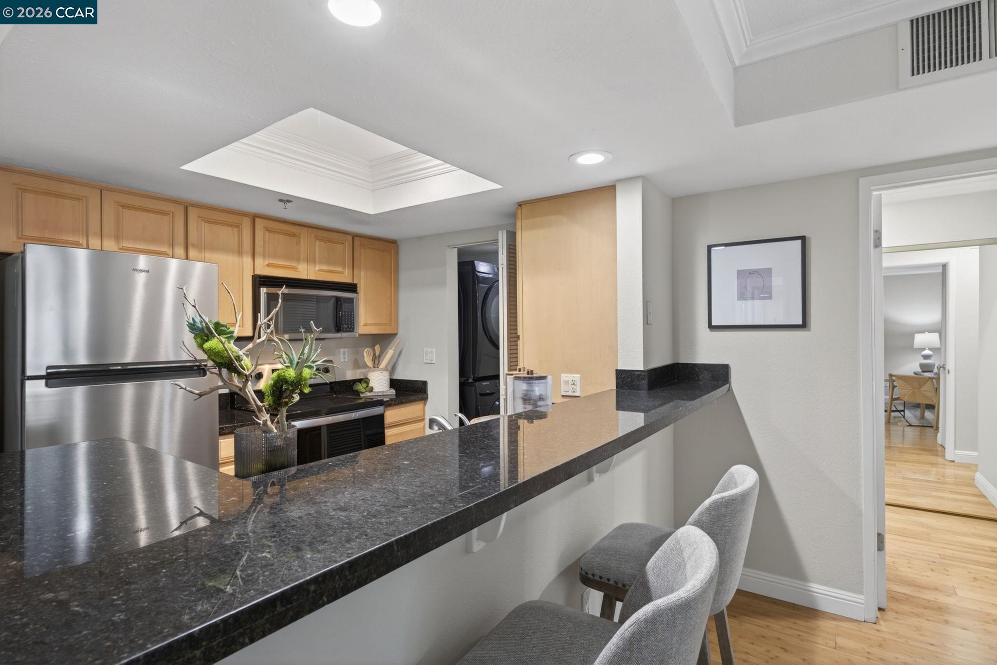 2560 Oak Road, Unit 120 Walnut Creek, CA 94597 - Photo 10 of 33