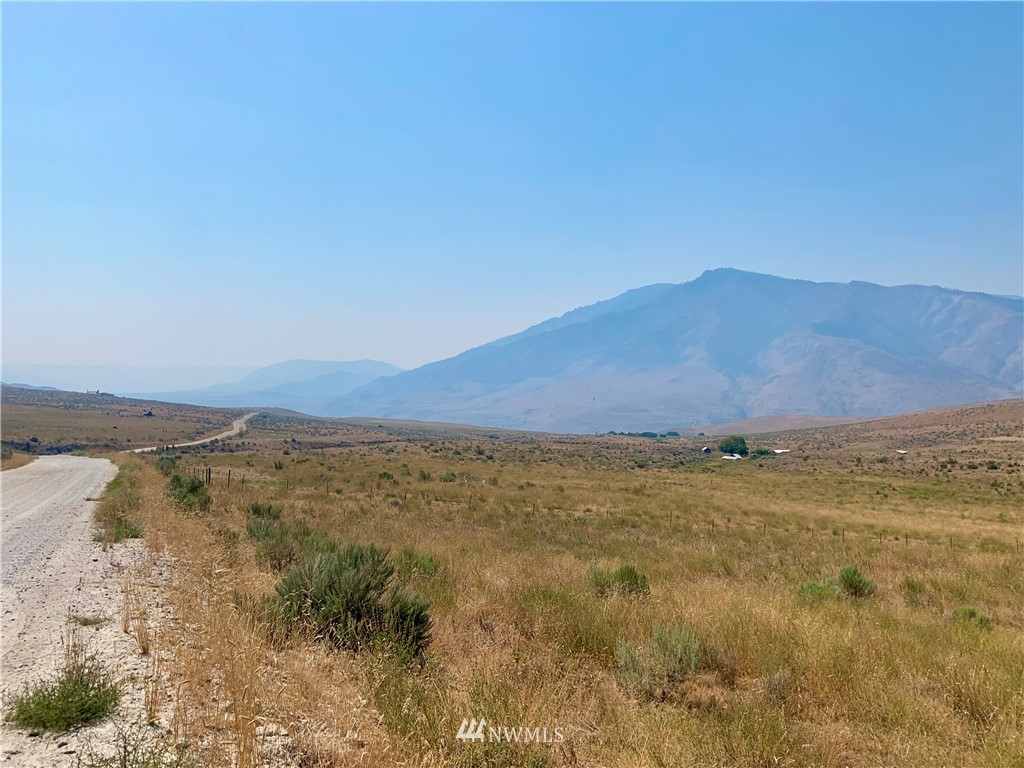 0 Bill Shaw Road Pateros, WA 98846 - Photo 7 of 19 a view of an ocean beach and mountain