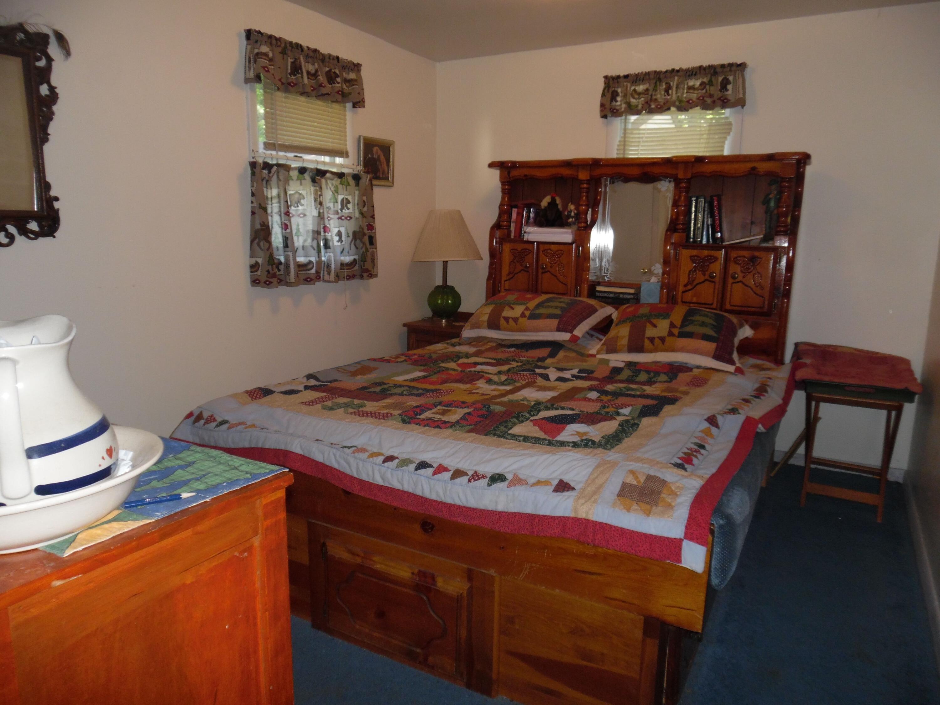 121 Seebert Road Hillsboro, WV 24946 - Photo 33 of 41 Gallery Image 33