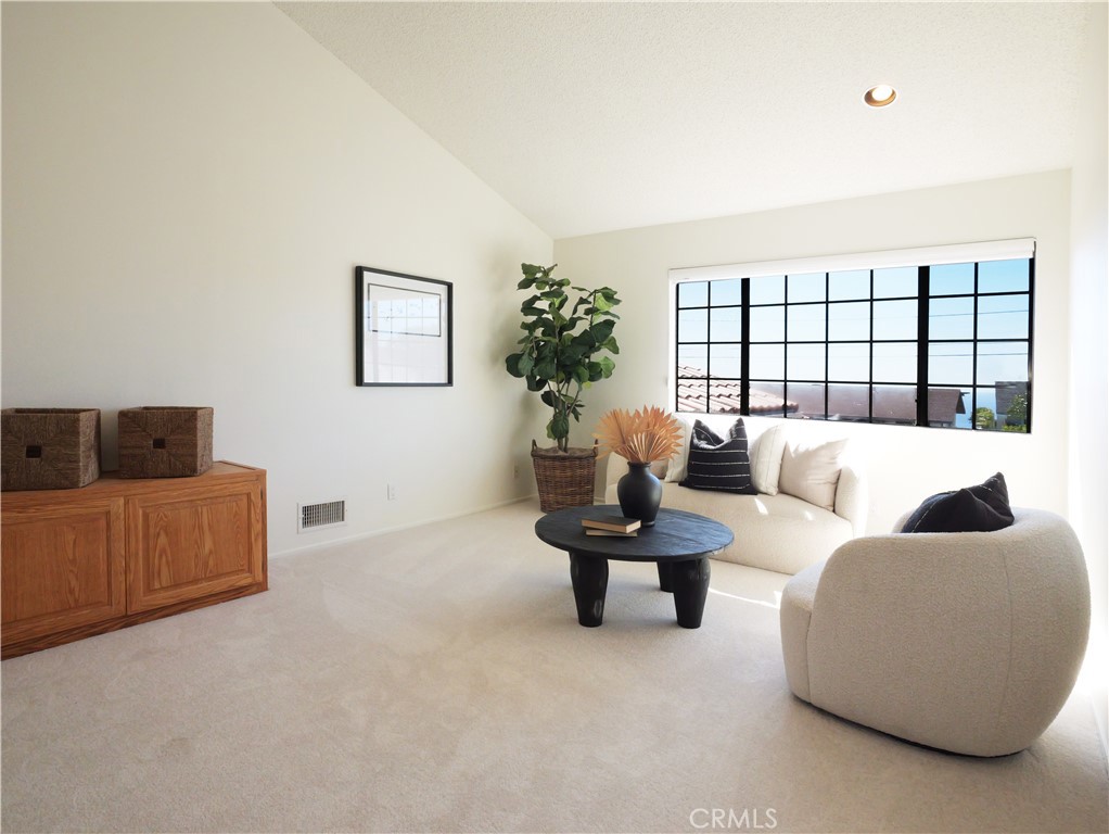 28070 Ella Road Rancho Palos Verdes, CA 90275 - Photo 13 of 37