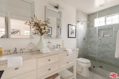 $1,499,000 | 6065 Selma Avenue, Los Angeles, CA 90028