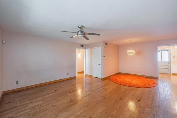 $1,600 | 7937 Royal Lane, Unit 223, Dallas, TX 75230