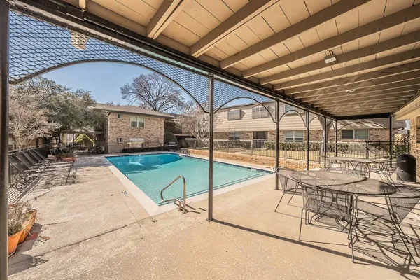 $1,600 | 7937 Royal Lane, Unit 223, Dallas, TX 75230