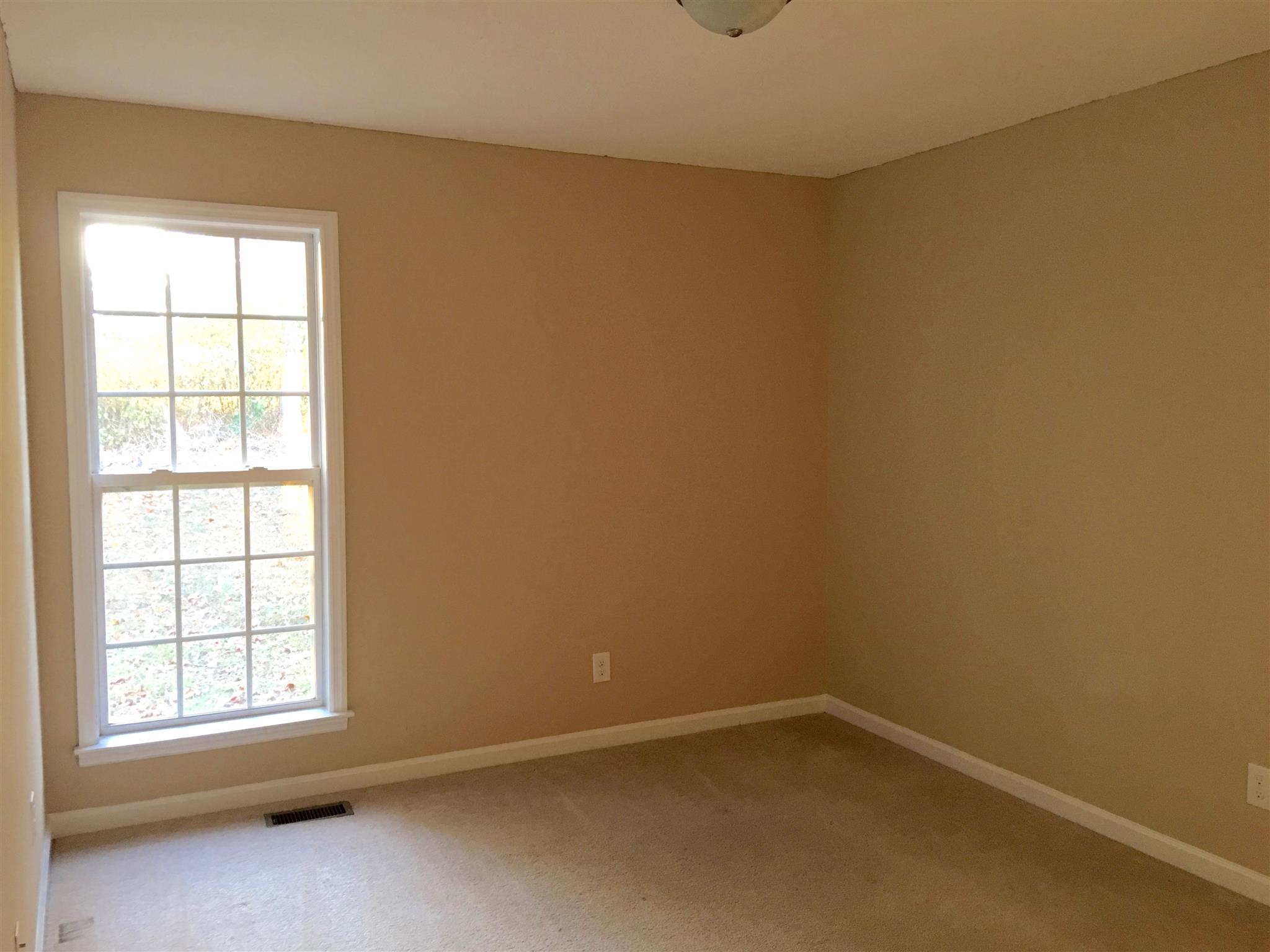 5 Timbers Edge Road Fayetteville, TN 37334 - Photo 11 of 19 Additional room with closet