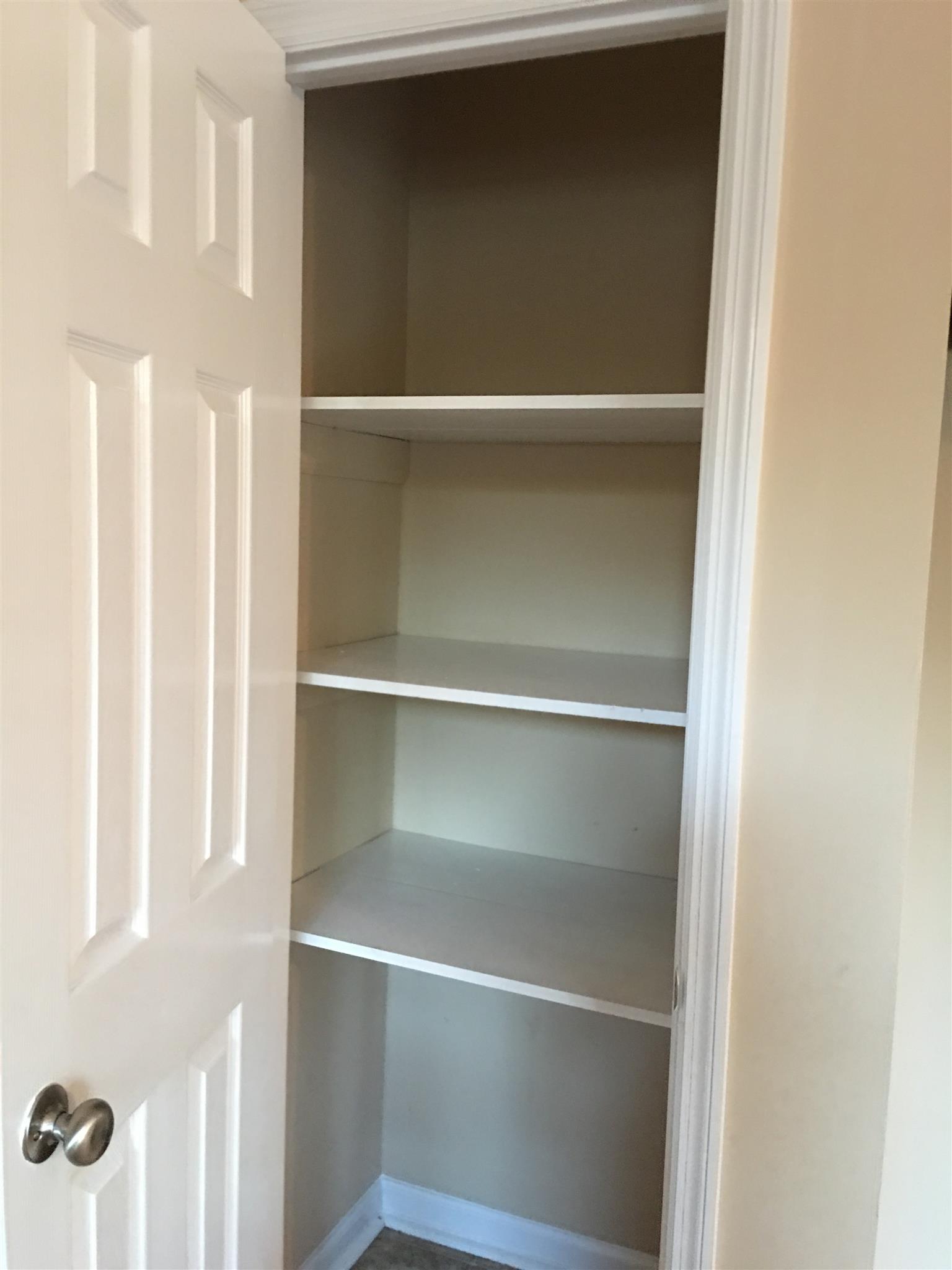 5 Timbers Edge Road Fayetteville, TN 37334 - Photo 6 of 19 Extra closet in hallway