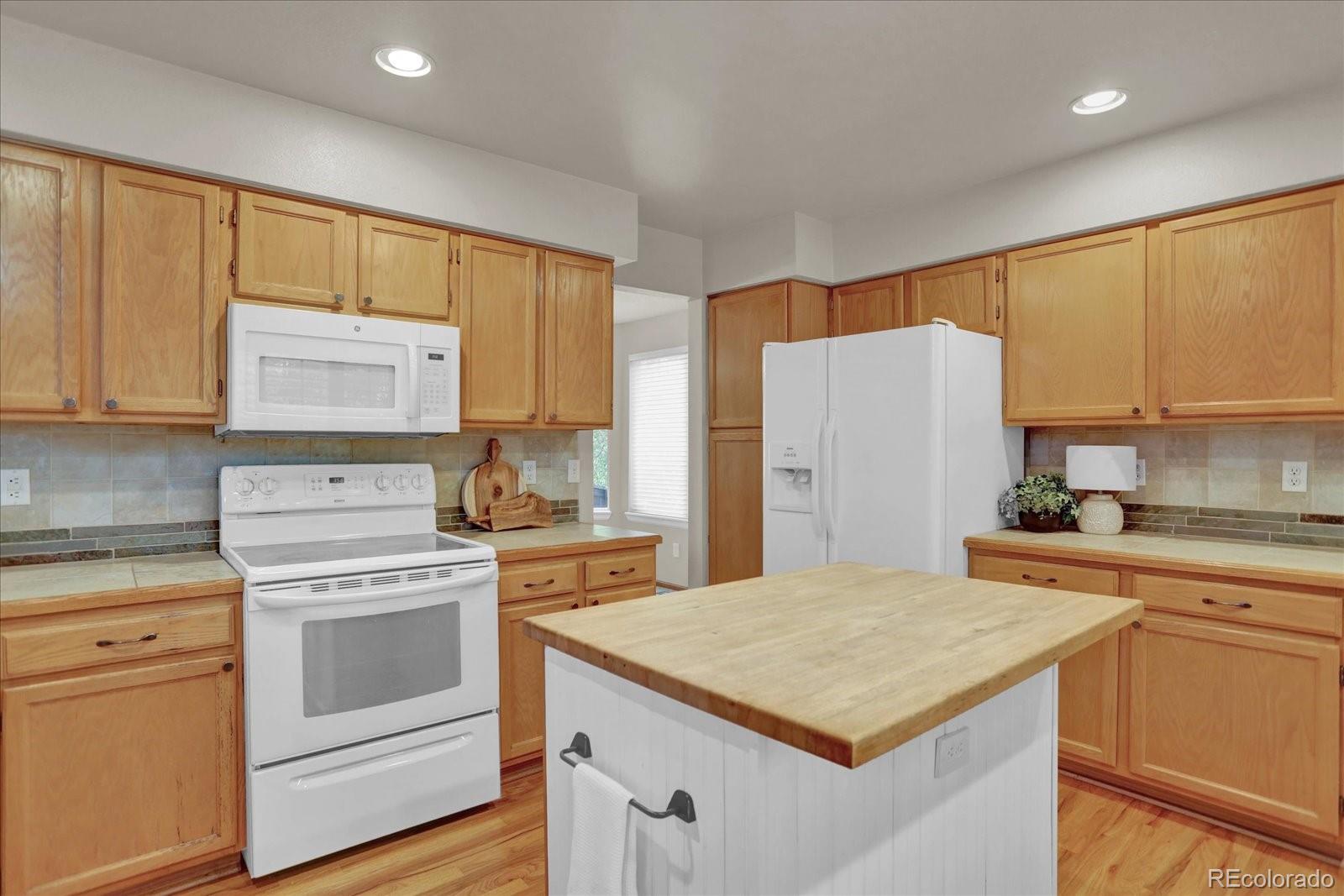 10116 Silver Maple Road Highlands Ranch, CO 80129 - Photo 9 of 31 Gallery Image 9
