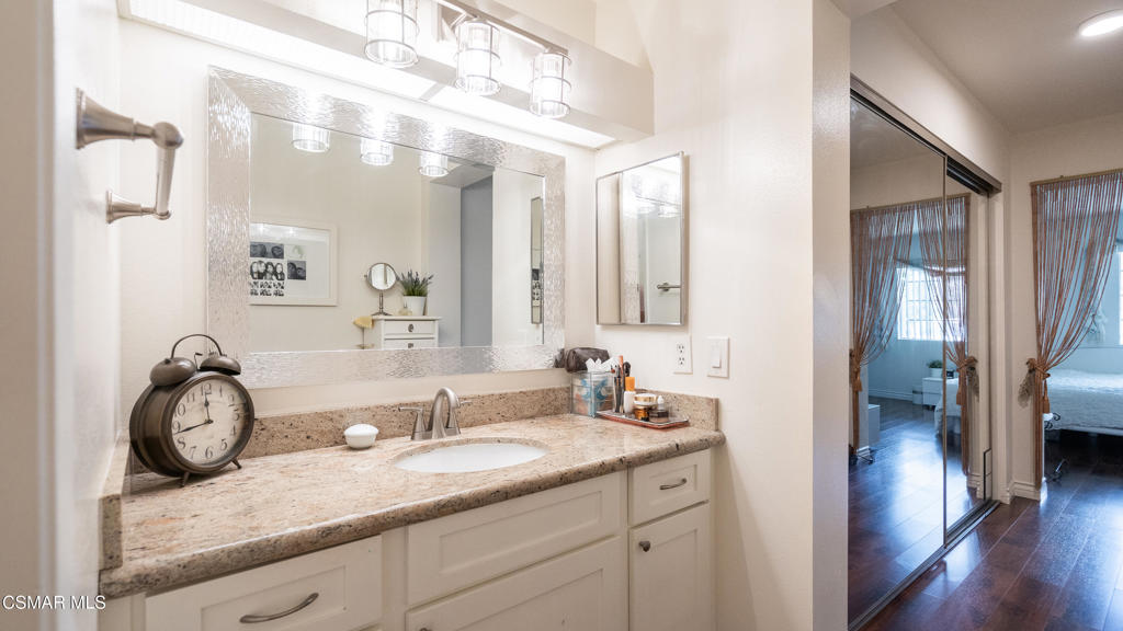 4240 Lost Hills Road, Unit 3301 Calabasas, CA 91301 - Photo 17 of 29