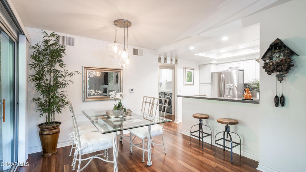 4240 Lost Hills Road, Unit 3301 Calabasas, CA 91301 - Photo 10 of 29