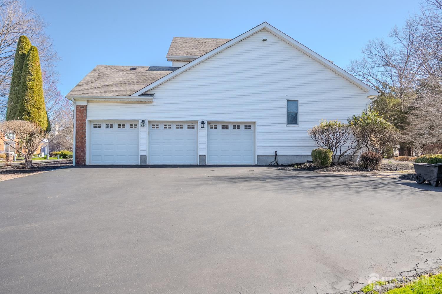 82 Millers Grove Road Belle Mead, NJ 08502 - Photo 22 of 87