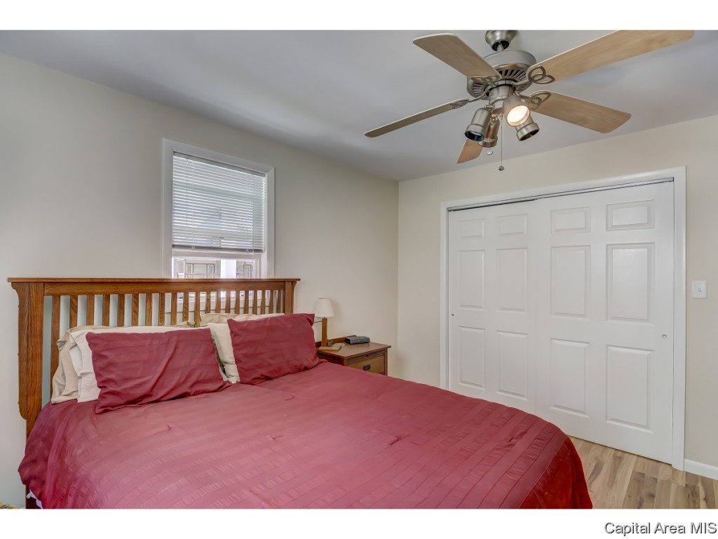 2018 North 17th Street Springfield, IL 62702 - Photo 13 of 28