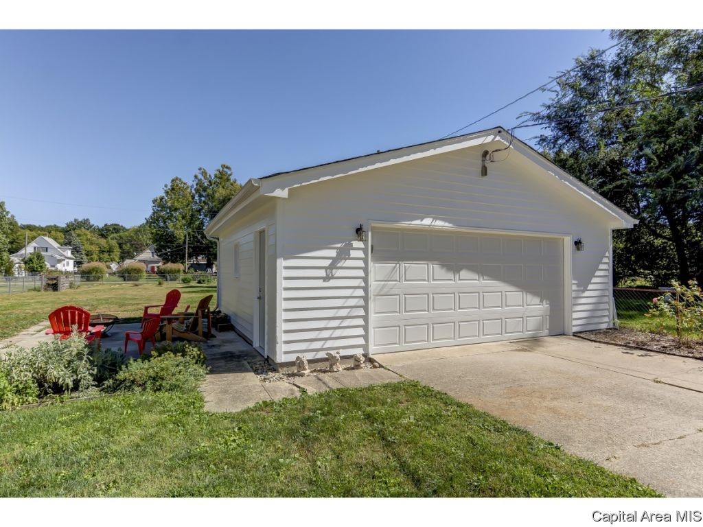 2018 North 17th Street Springfield, IL 62702 - Photo 19 of 28