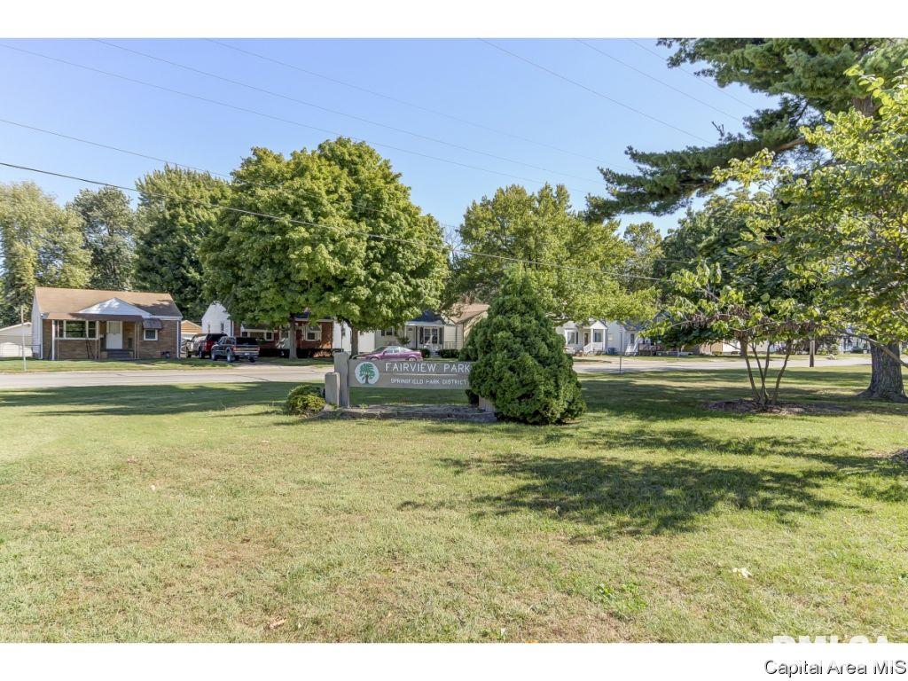 2018 North 17th Street Springfield, IL 62702 - Photo 23 of 28