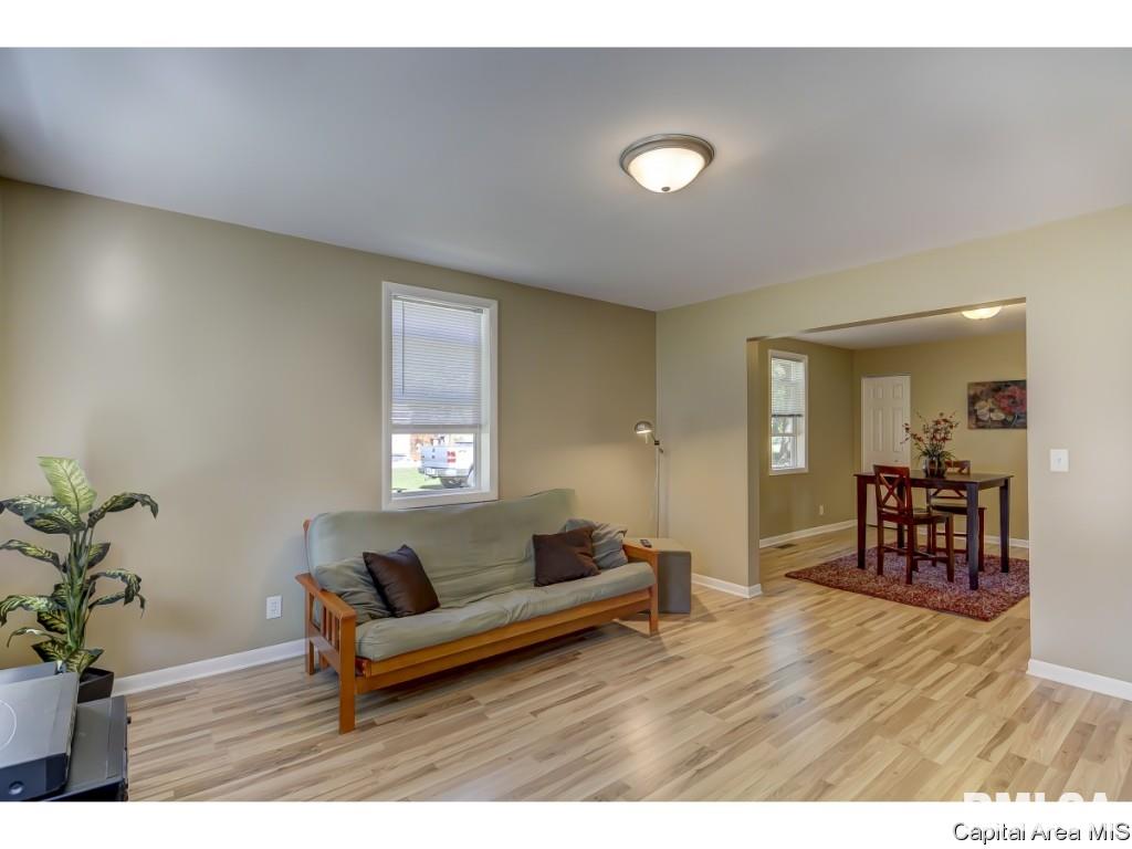 2018 North 17th Street Springfield, IL 62702 - Photo 8 of 28